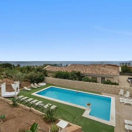 Luxury Vistas Al Mar فيلة