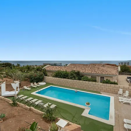 Luxury Vistas Al Mar 아데제