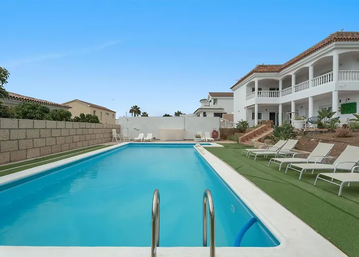 Luxury Vistas Al Mar Villa *