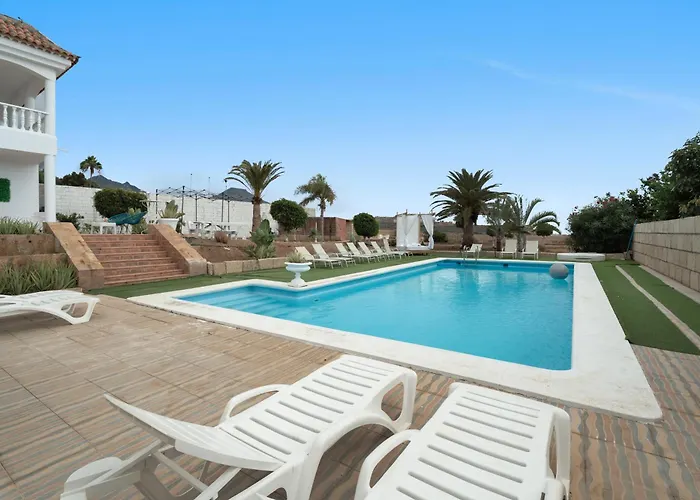 Luxury Vistas Al Mar Villa